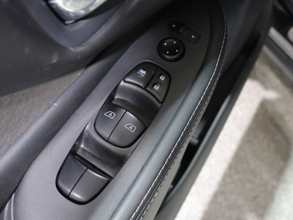 Used 2023 Nissan Murano SV w/ SV Midnight Edition Package AWD/4WD image 13