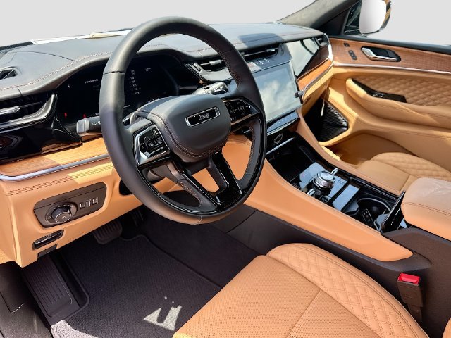 New 2026 Jeep Grand Cherokee L Summit w/ Advanced Protech Group IV AWD/4WD image 9