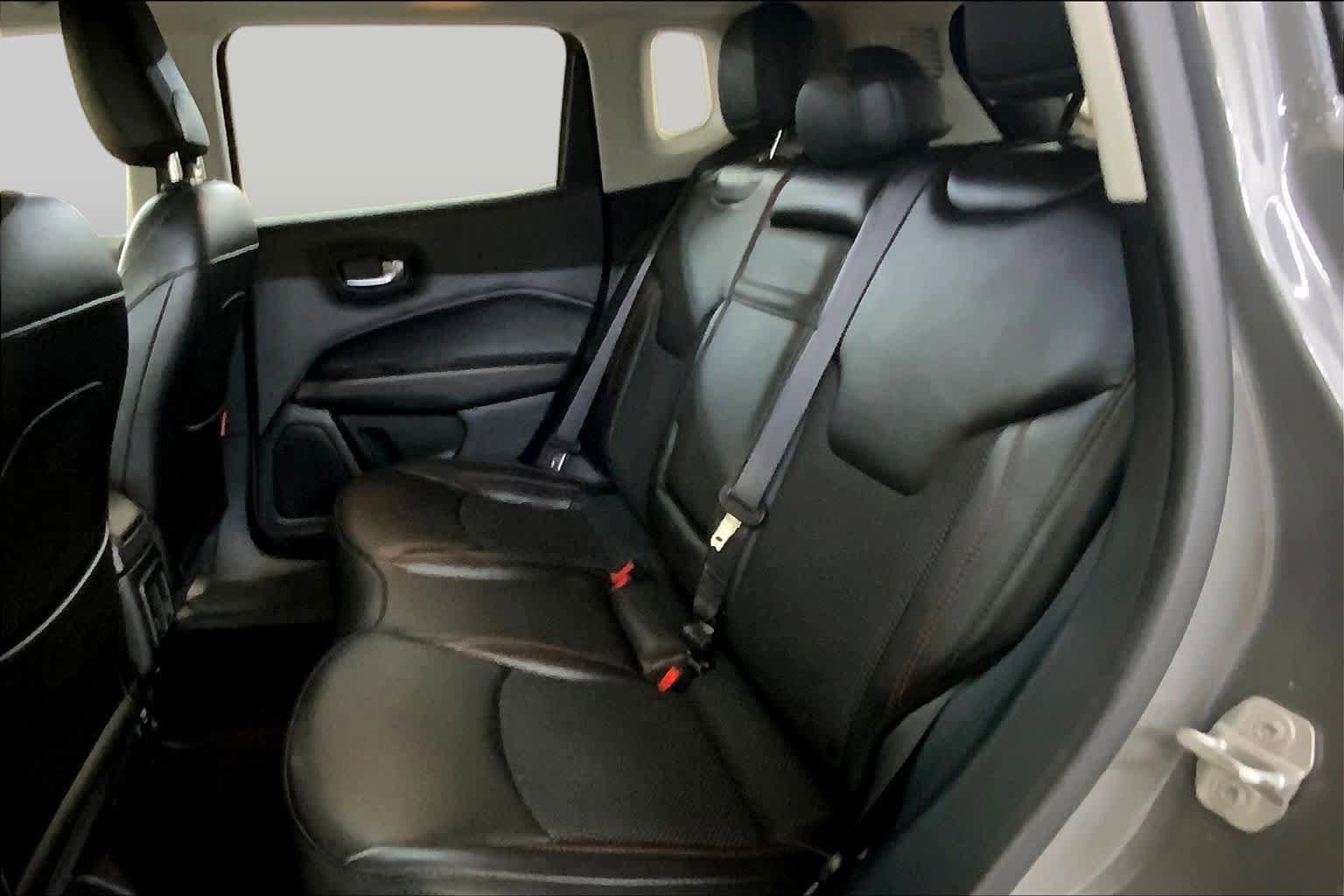 Used 2019 Jeep Compass Trailhawk AWD/4WD image 19