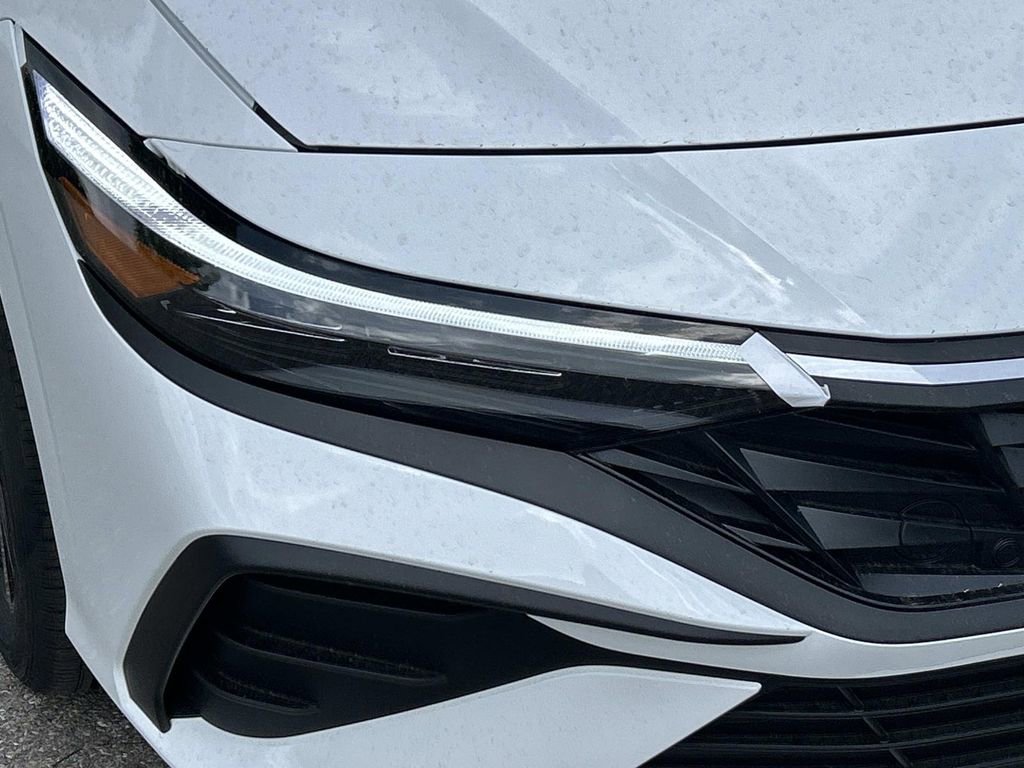 New 2026 Hyundai Elantra Sport image 10