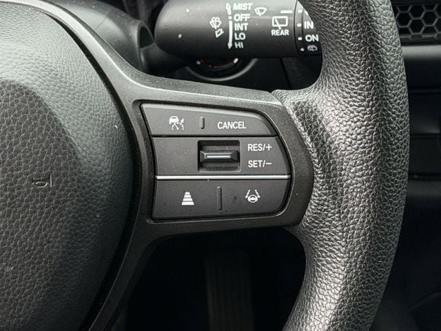 Used 2025 Honda HR-V LX image 14