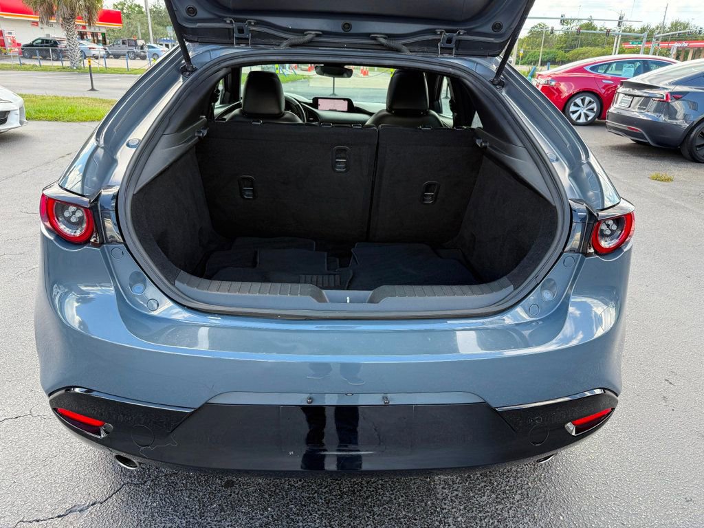 Used 2019 MAZDA MAZDA3 Hatchback w/ Premium Package image 26