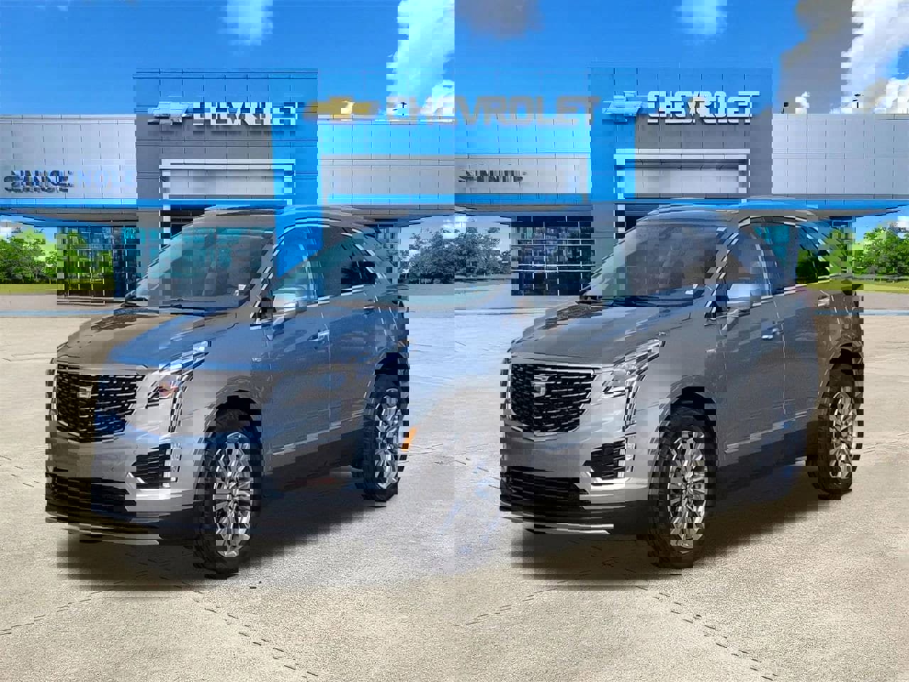 Used 2023 Cadillac XT5 Premium Luxury image 2