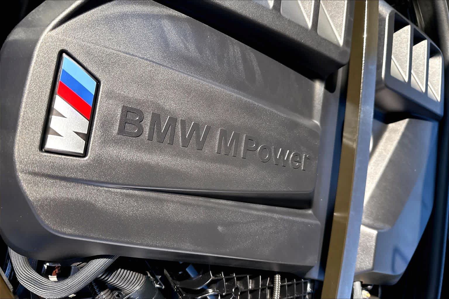 Used 2023 BMW M2 w/ Lighting Package RWD image 30