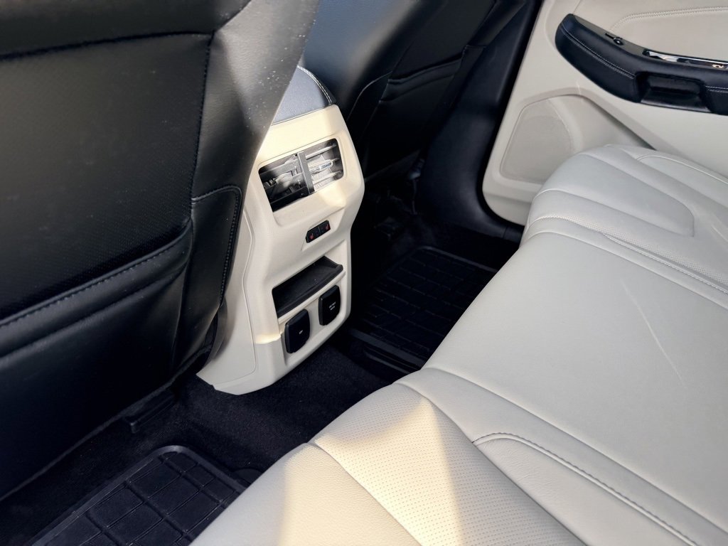 Used 2020 Ford Edge Titanium w/ Equipment Group 301A image 32