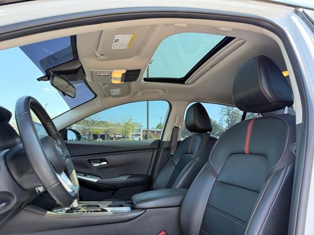 Used 2023 Nissan Sentra SR w/ SR Premium Package FWD image 24