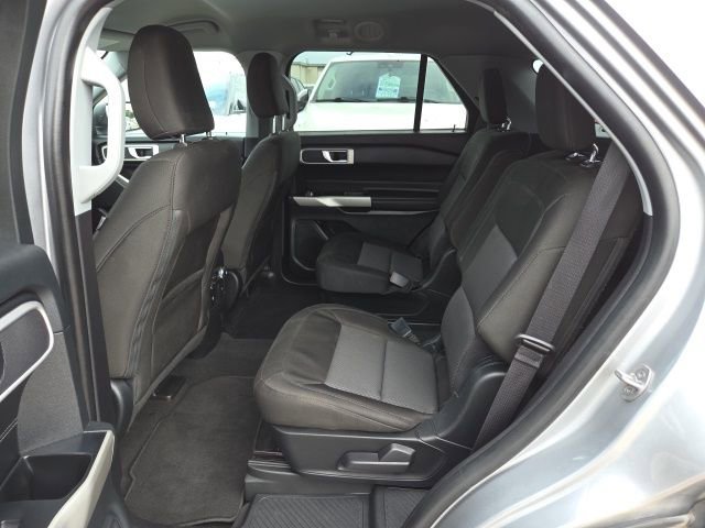 Used 2022 Ford Explorer XLT image 40