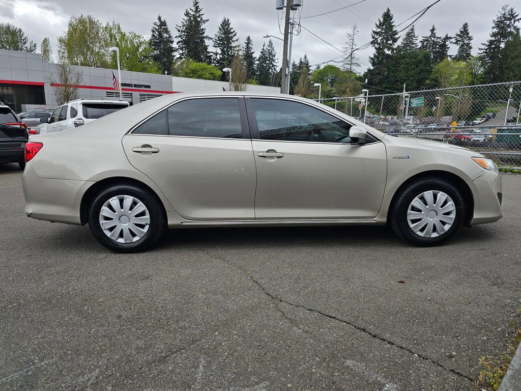 Used 2014 Toyota Camry LE FWD image 8