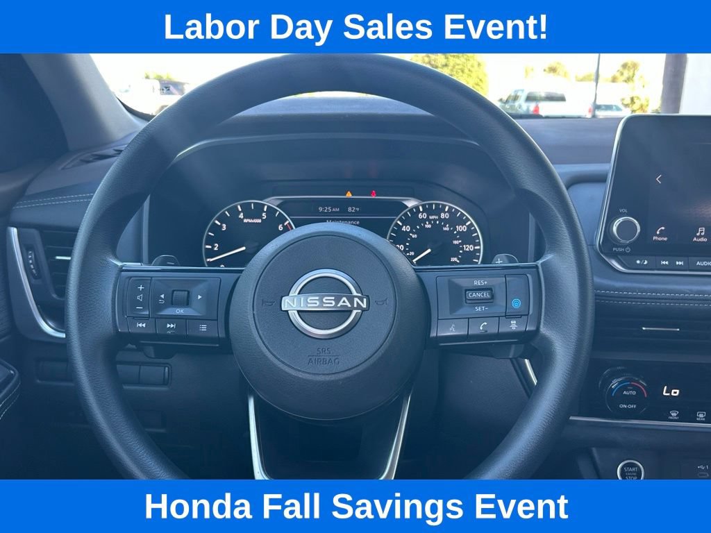Used 2023 Nissan Rogue SV FWD image 18