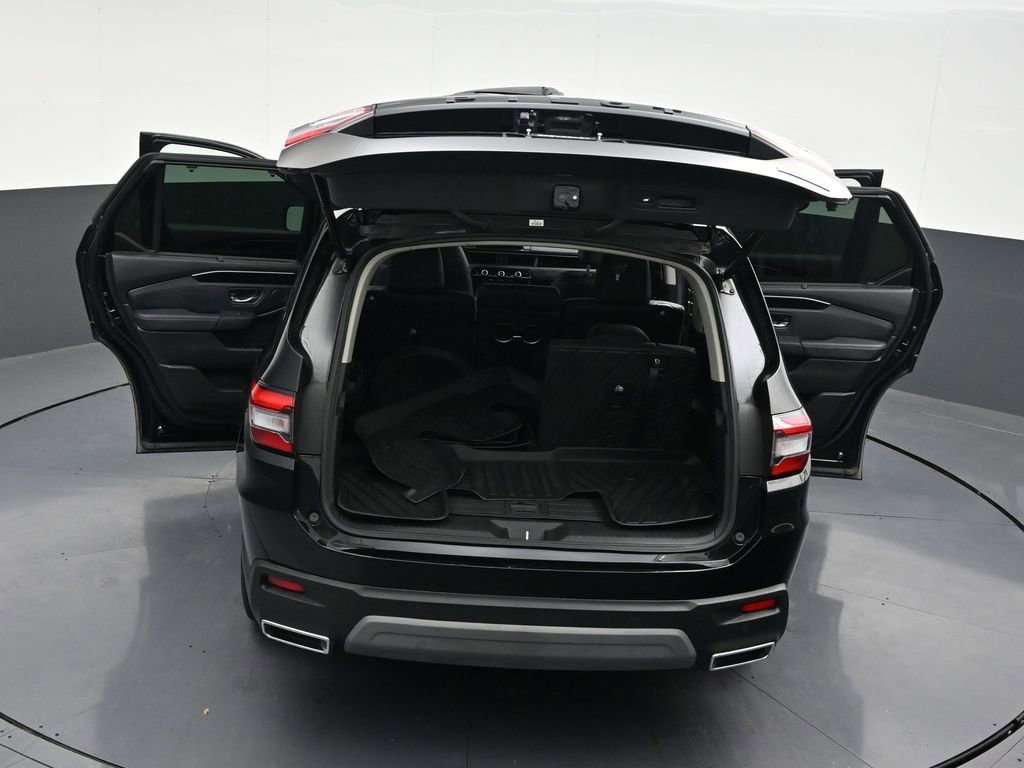 Used 2025 Honda Pilot Touring image 34