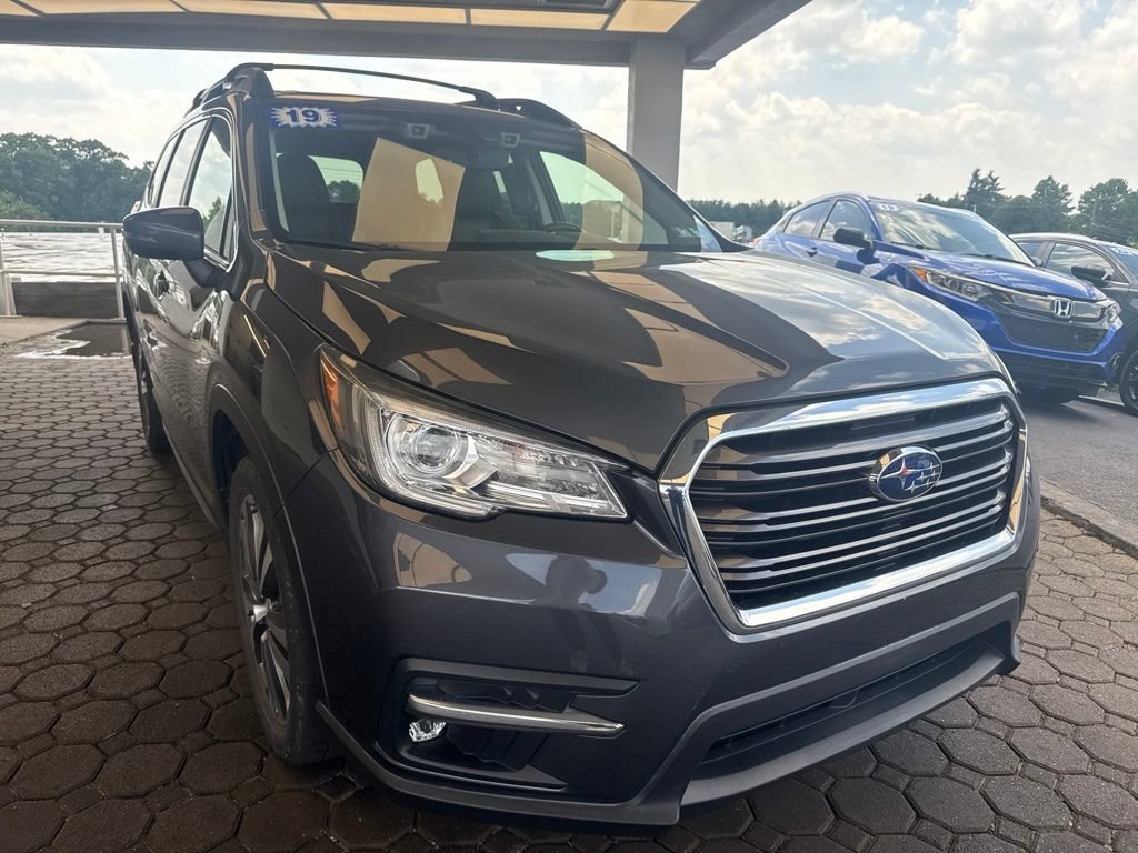 Used 2019 Subaru Ascent Limited w/ Popular Package #3 AWD/4WD image 4