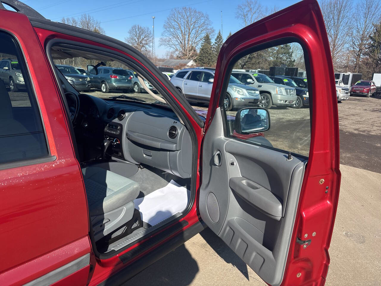 Used 2006 Jeep Liberty Sport image 17