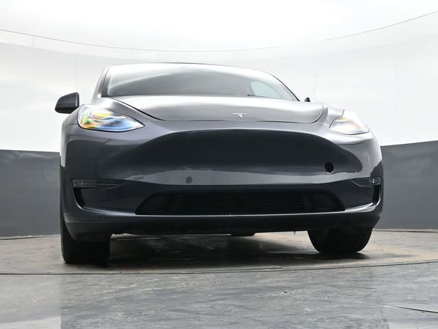 Used 2024 Tesla Model Y Long Range image 37