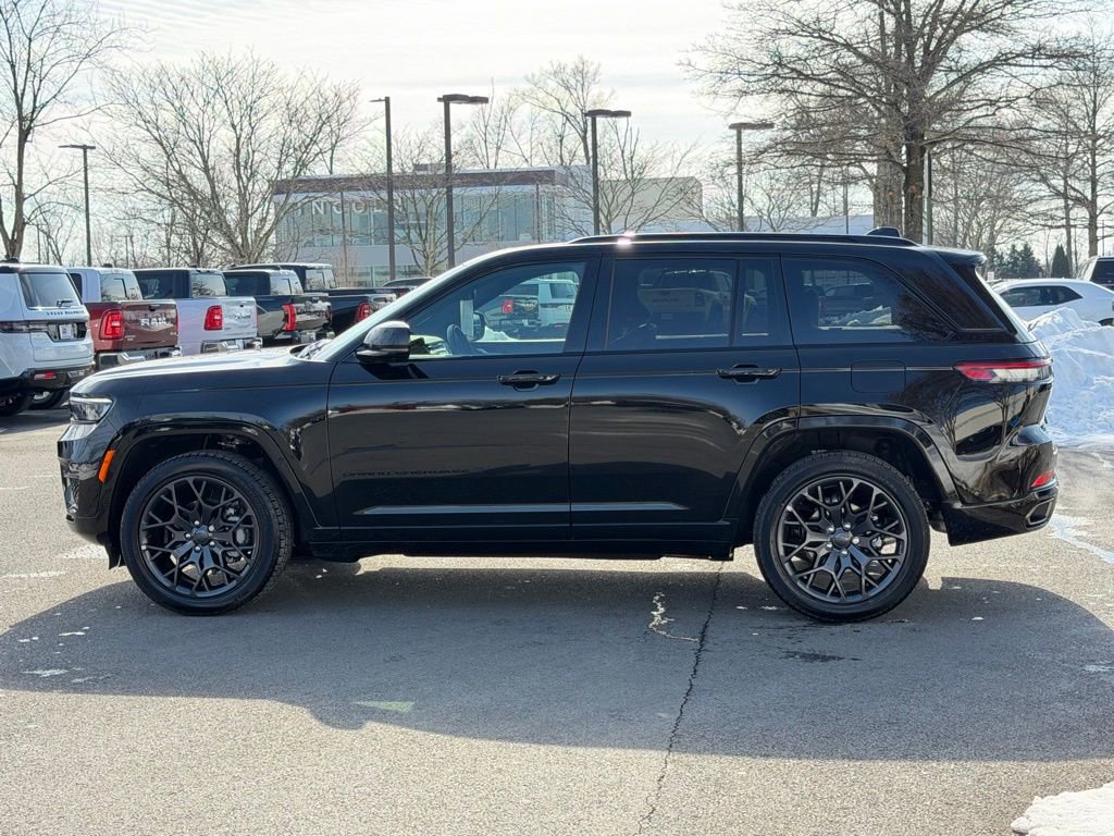 Certified 2025 Jeep Grand Cherokee Summit w/ Adv Protech Group IV image 10