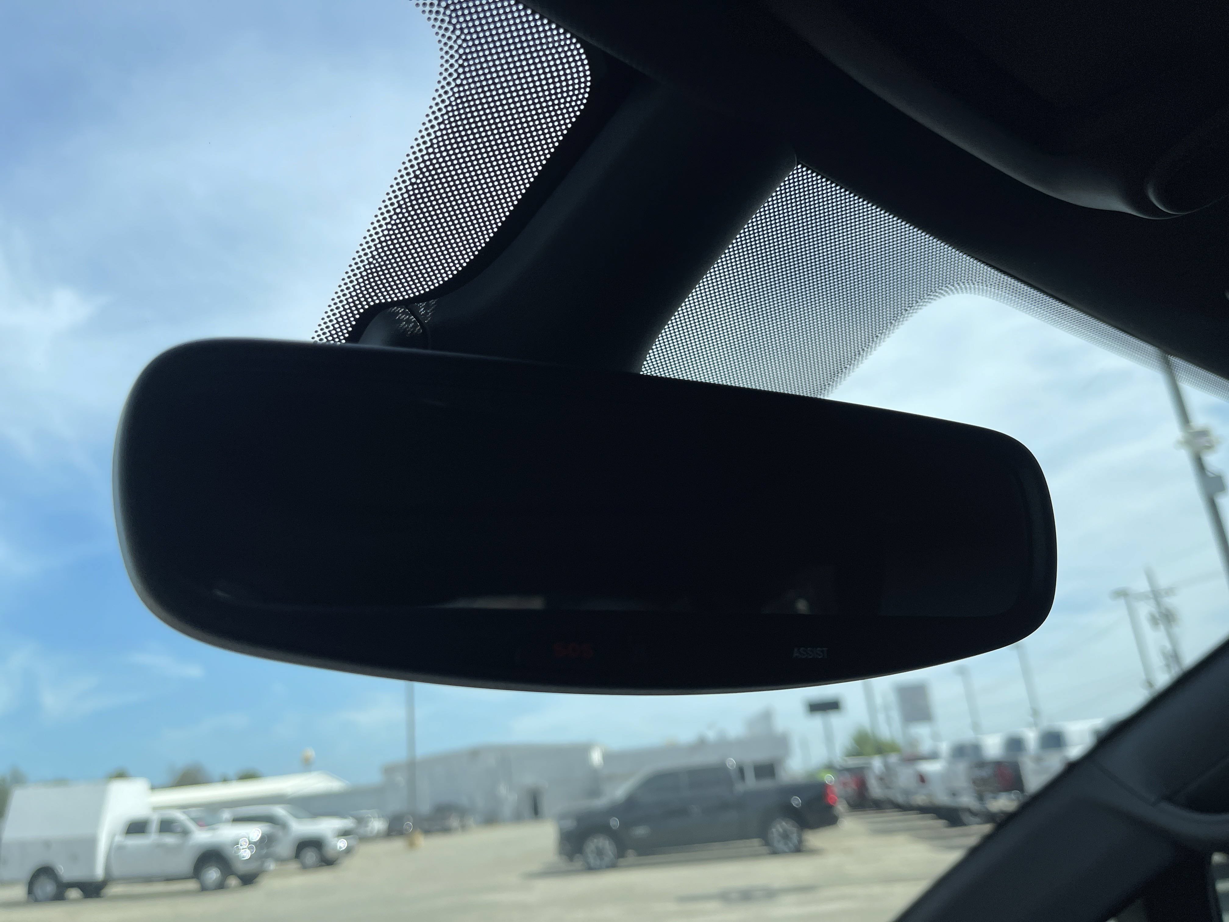 New 2025 Chrysler Pacifica Limited FWD image 32