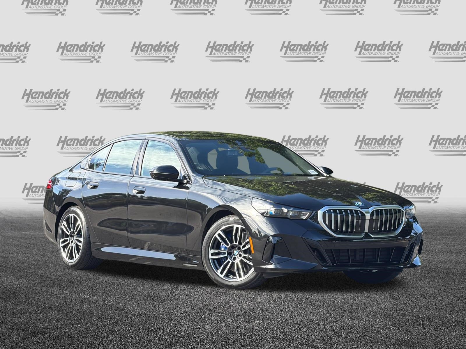 New 2027 BMW 550e xDrive AWD/4WD image 2