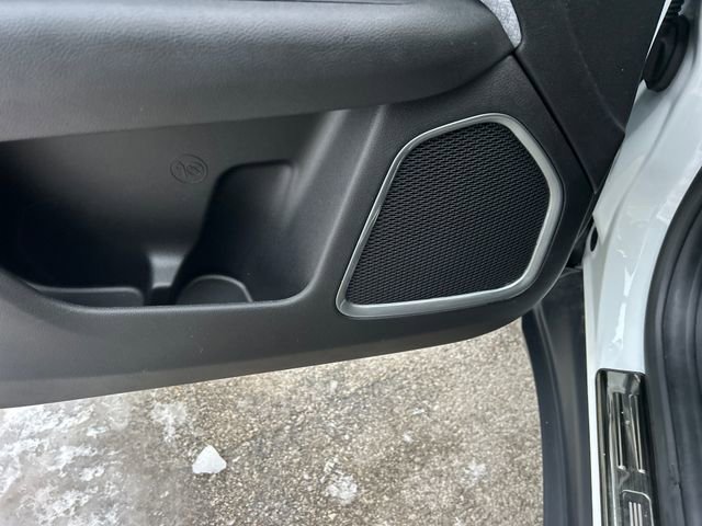 Used 2025 Jeep Compass Sport image 33