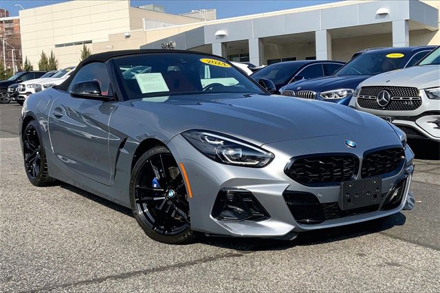 Used 2024 BMW Z4 M40i w/ Premium Package image 1