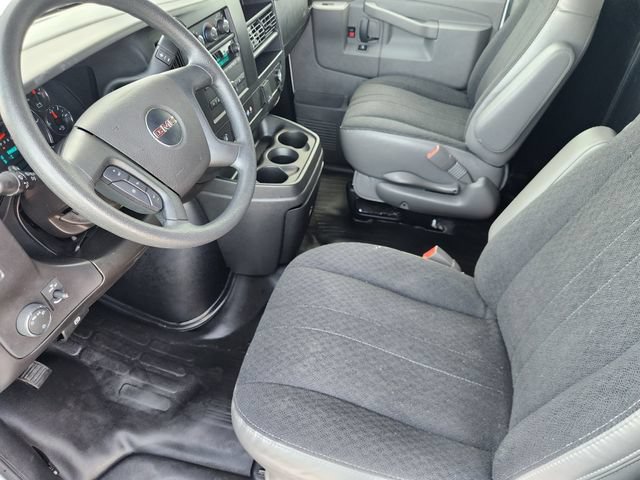 Used 2025 GMC Savana 2500 w/ Driver Convenience Package RWD image 4