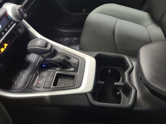 Used 2024 Toyota RAV4 XLE FWD image 28