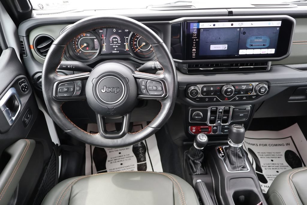 Used 2024 Jeep Gladiator Mojave AWD/4WD image 6