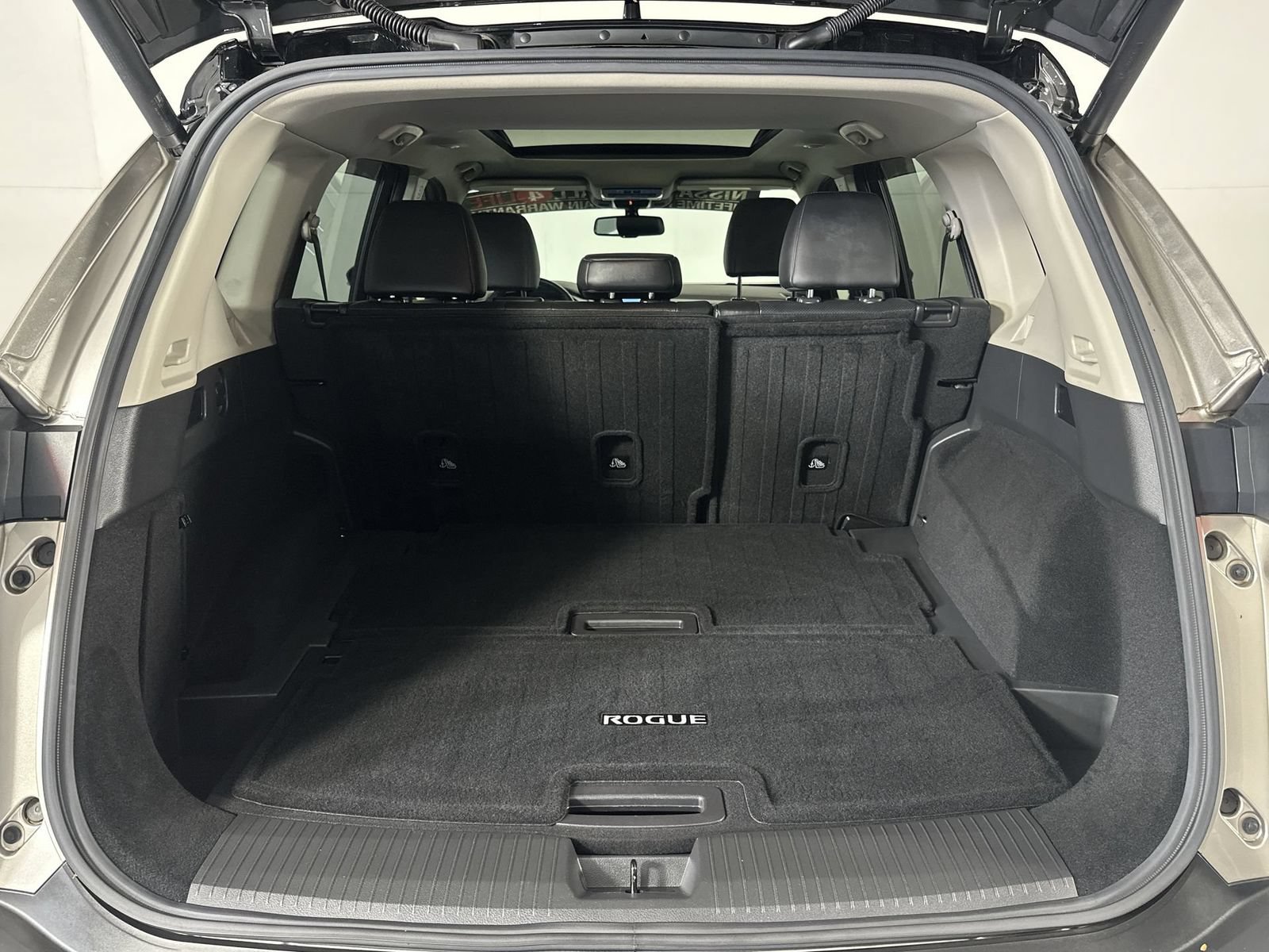 Certified 2021 Nissan Rogue Platinum AWD/4WD image 25