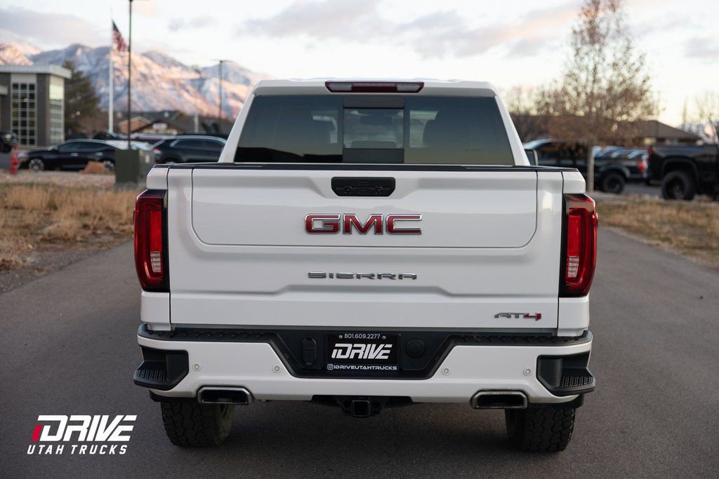 Used 2022 GMC Sierra 1500 AT4 w/ AT4 Premium Package image 11