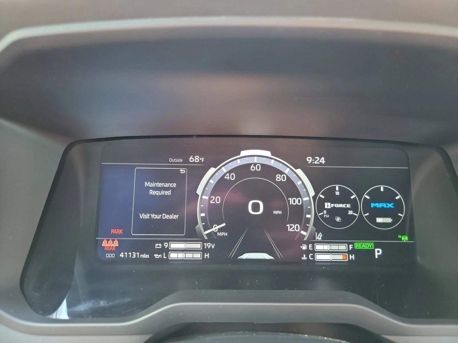 Used 2023 Toyota Tundra Platinum w/ Advanced Package AWD/4WD image 19