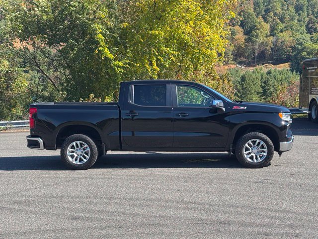 Used 2023 Chevrolet Silverado 1500 LT AWD/4WD image 8