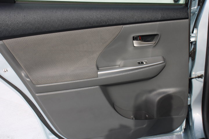 Used 2012 Toyota Prius V Three image 12