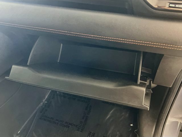 Used 2025 Honda Pilot Sport image 31