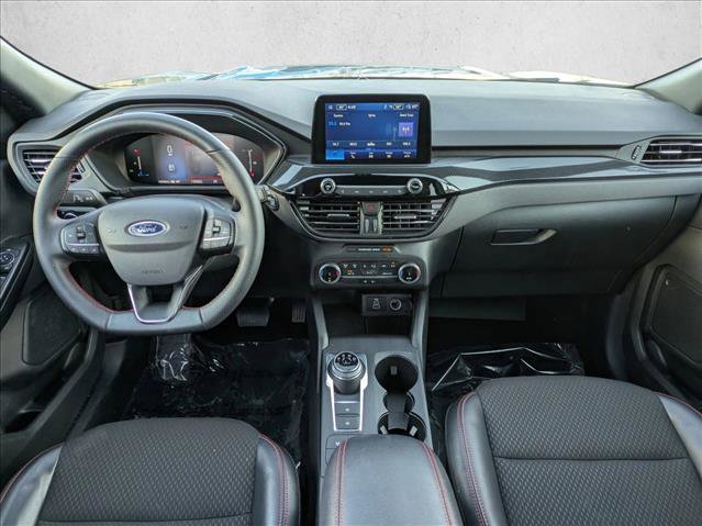 Used 2025 Ford Escape ST-Line image 17