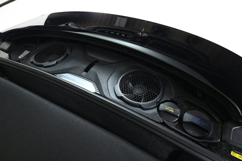 Certified 2022 Porsche 911 Targa 4S image 32