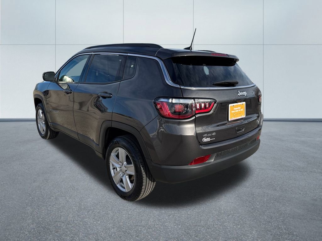 Certified 2022 Jeep Compass Latitude image 3