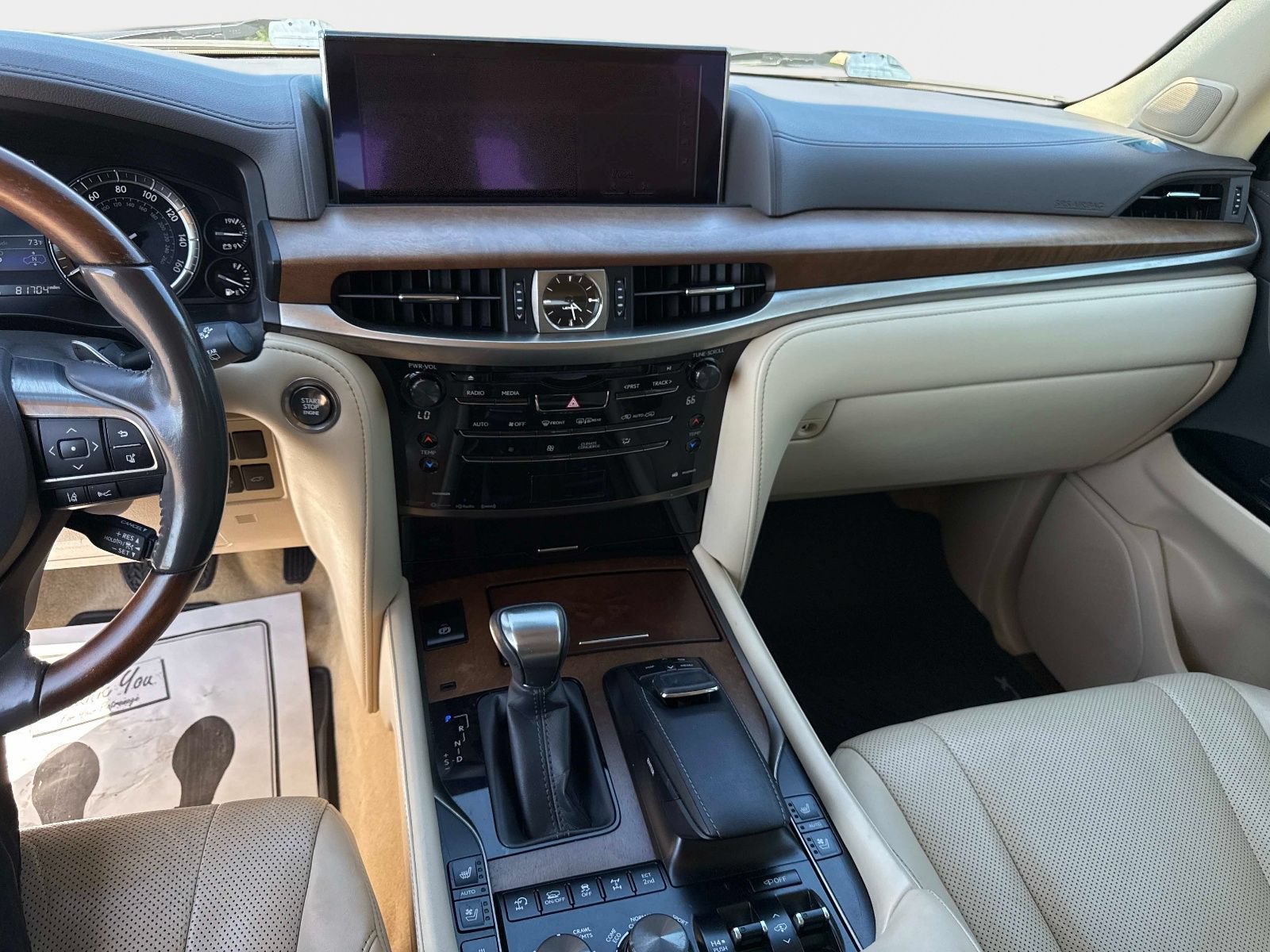 Used 2019 Lexus LX 570 4WD w/ Luxury Package image 21