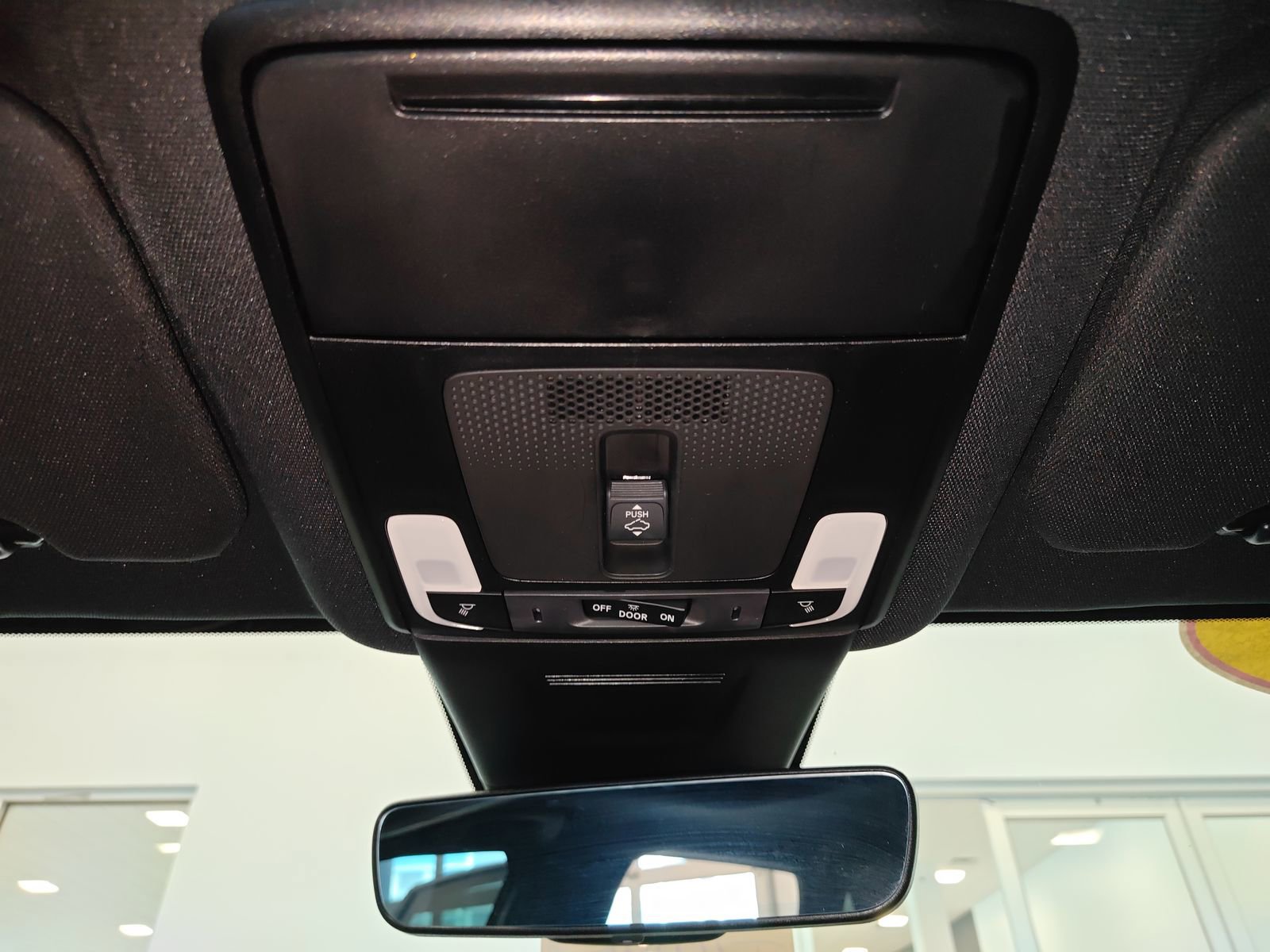 Used 2025 Honda CR-V Sport Touring image 31