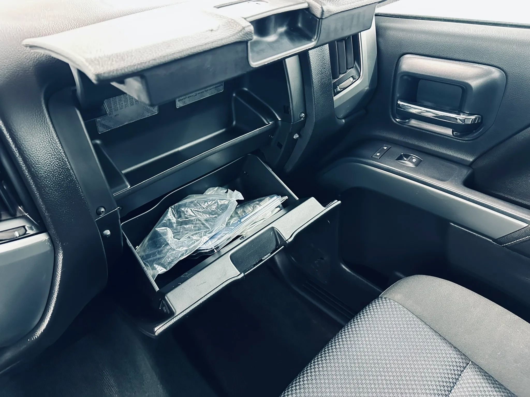 Used 2014 Chevrolet Silverado 1500 LT RWD image 23