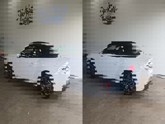 Used 2025 Ford Mustang Premium RWD image 26