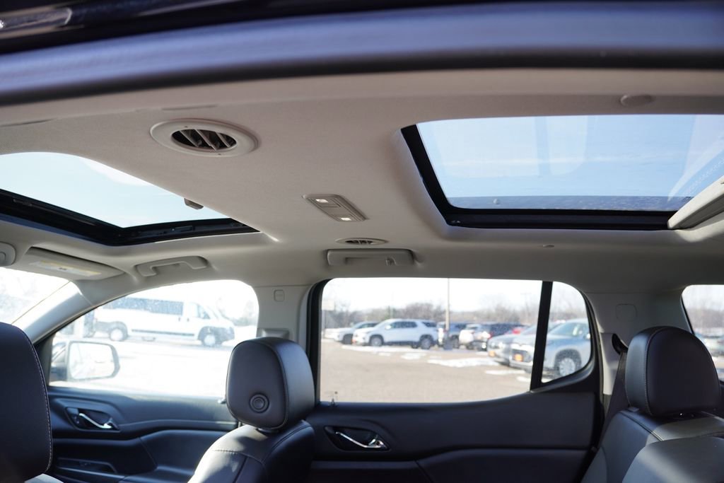 Certified 2023 GMC Acadia SLT w/ Preferred Package image 22