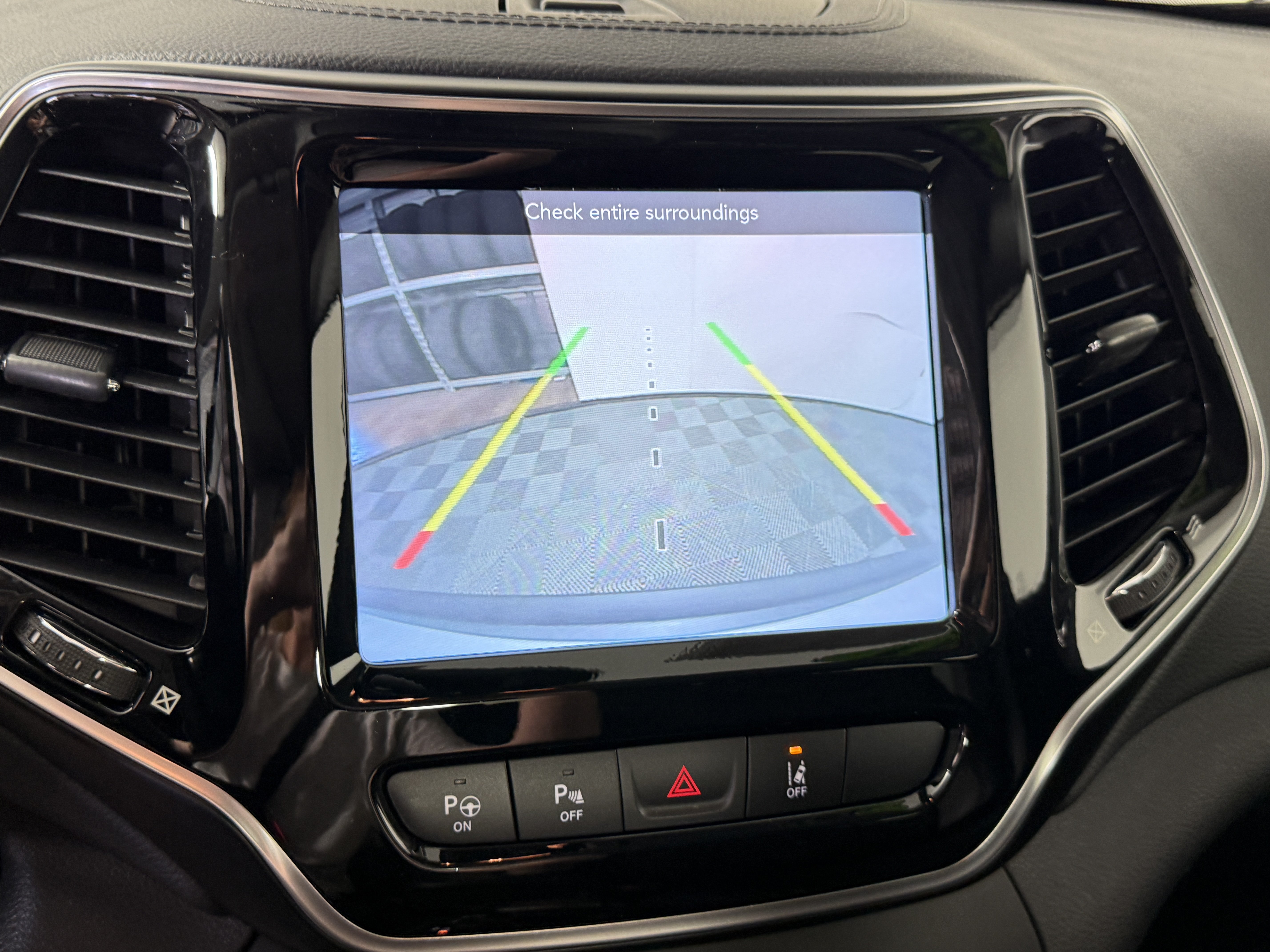 Used 2021 Jeep Cherokee Limited AWD/4WD image 21
