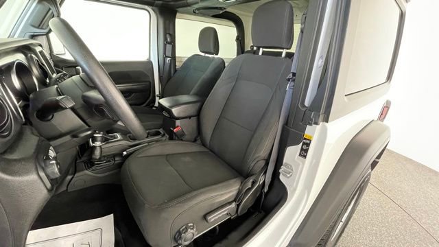 Used 2022 Jeep Wrangler Sport image 33