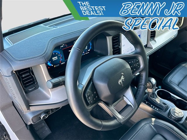 Used 2025 Ford Bronco Outer Banks image 9
