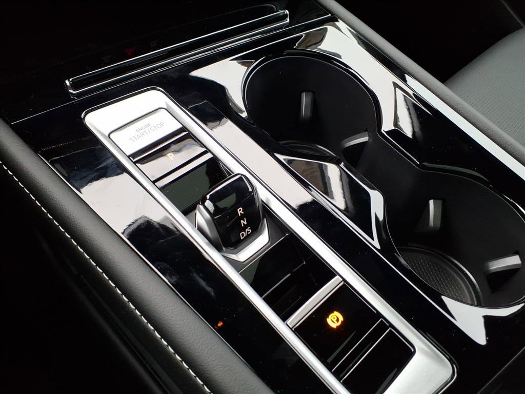 New 2026 Volkswagen Atlas Cross Sport SEL image 8