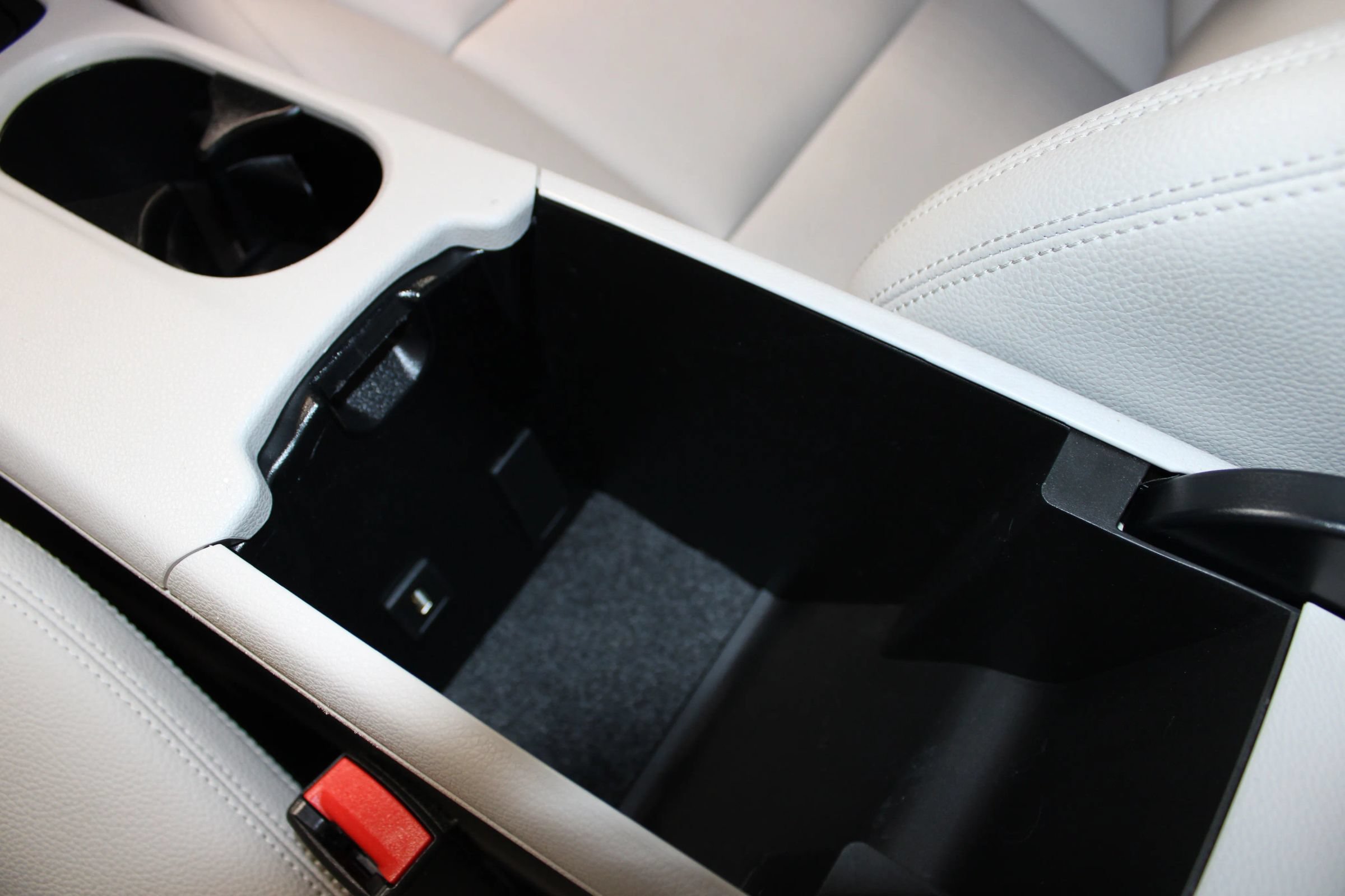 Used 2014 Mercedes-Benz CLA 250 image 19
