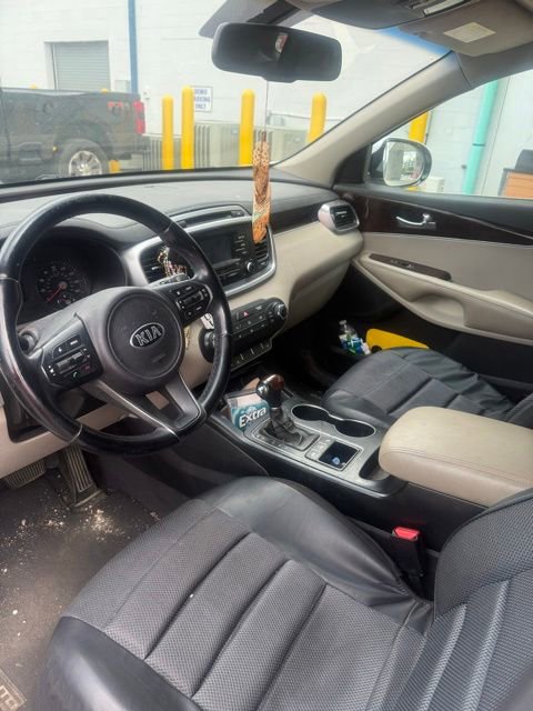 Used 2016 Kia Sorento AWD w/ LX Convenience Package image 3