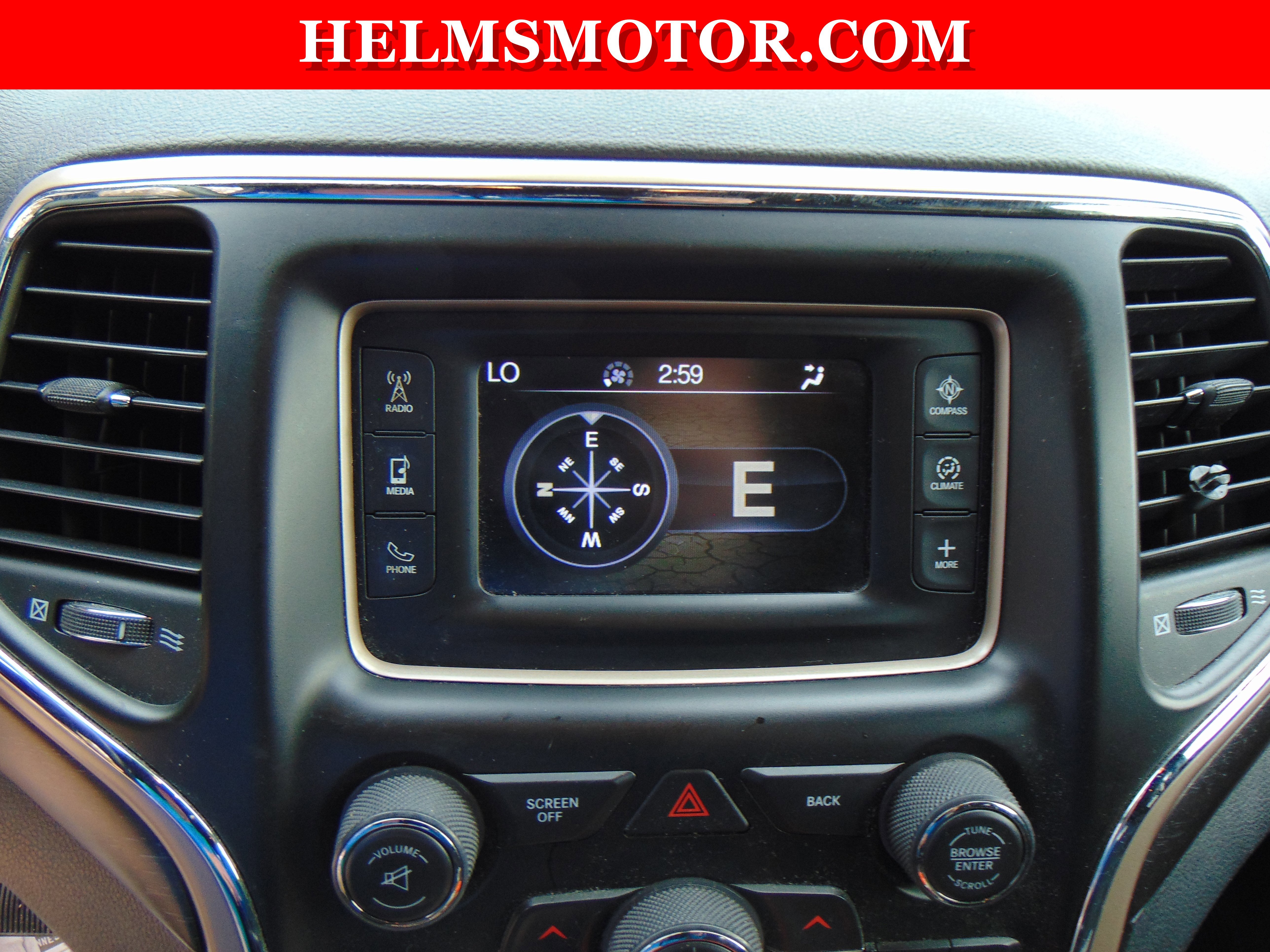 Certified 2017 Jeep Grand Cherokee Laredo w/ Quick Order Package 2BE image 30