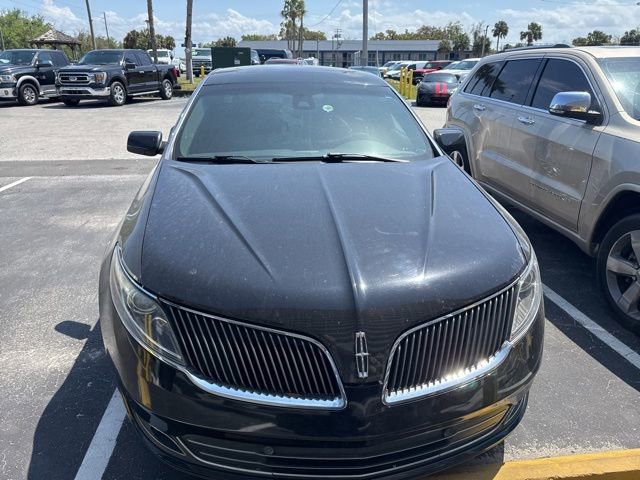 Used 2016 Lincoln MKS FWD image 3