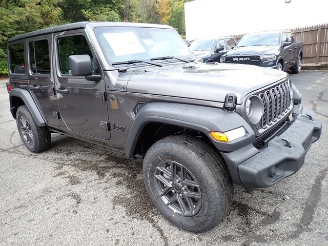 New 2025 Jeep Wrangler Sport S image 9