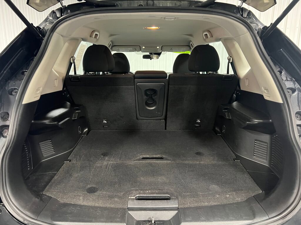 Used 2020 Nissan Rogue S image 7