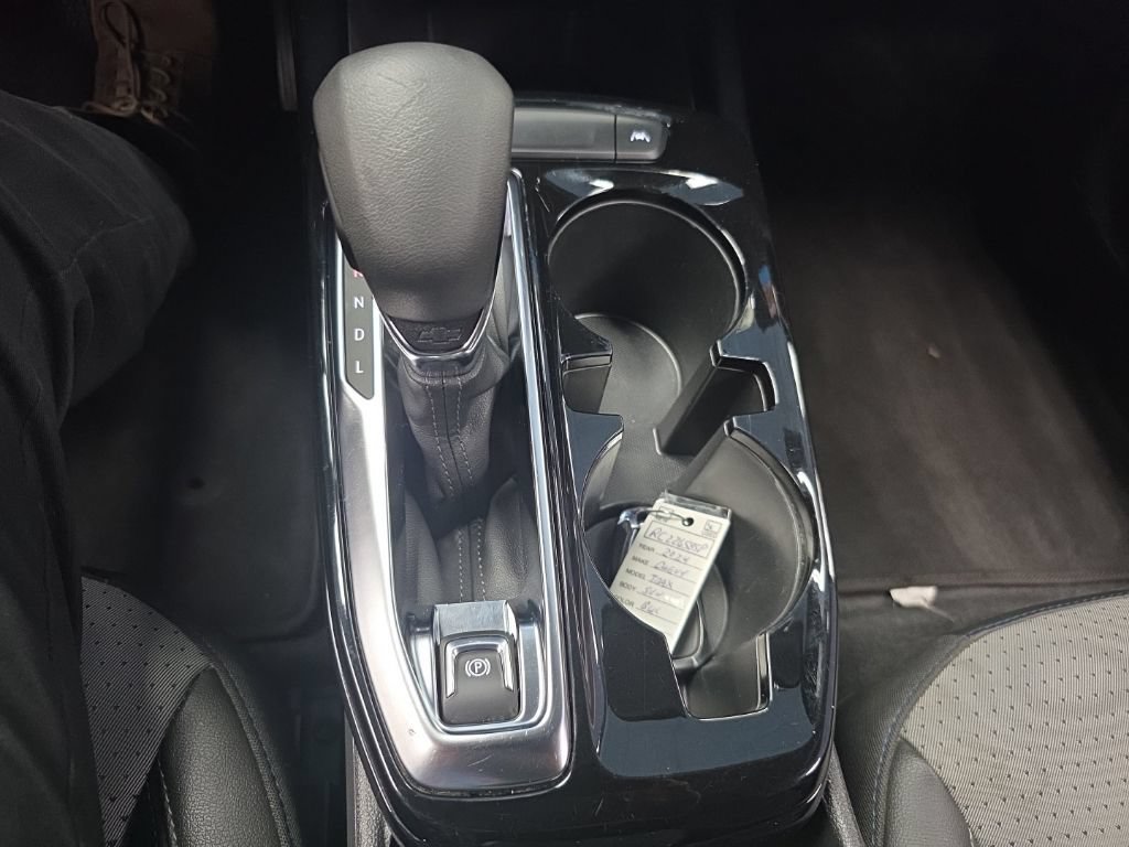 Certified 2024 Chevrolet Trax LT FWD image 22